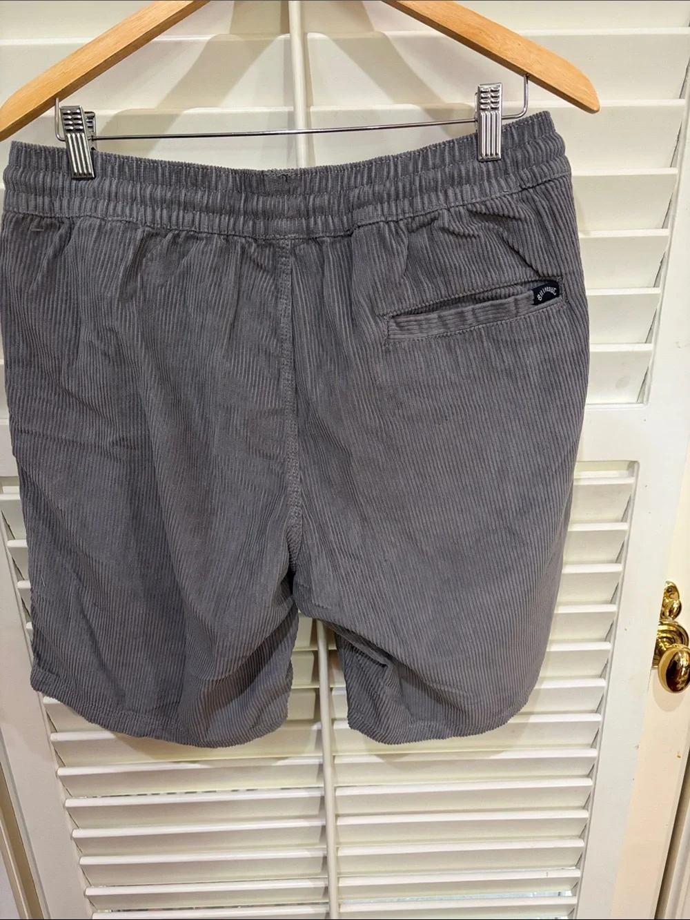 Billabong Men's Gray Corduroy Hybrid Shorts. Size Medium. NWT